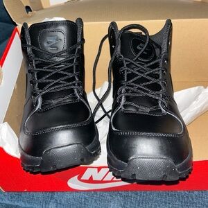 Brand New Men’s Nike ACH boots